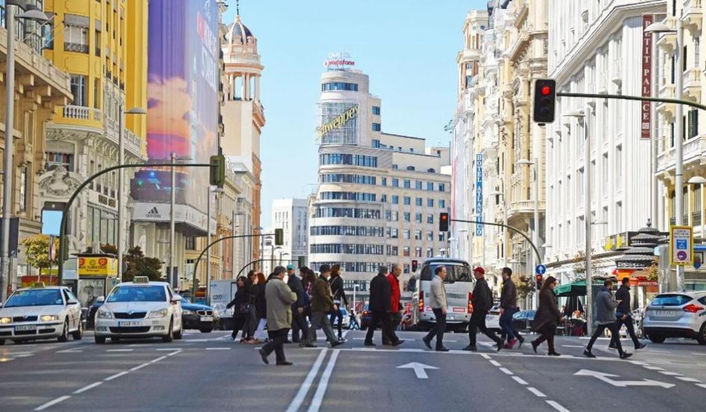 Punta Me Suites Next To Gran Via 马德里 外观 照片